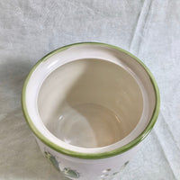 Garlic cellar with a cactus pattern. keep your garlic longer,  with this pot with three holes. Made of porcelain in Quebec