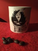 Tasse espresso avec un dessin d’une chimère,espresso cup with the drawing of a chimearia