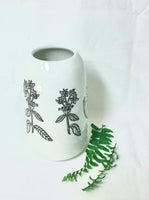Vase à fleurs en porcelaine avec motif fleur  (prêt à livrer)