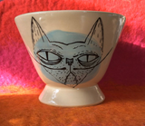 Chalvador Dali Café au lait bowl with a grumpy cat. (Blue)